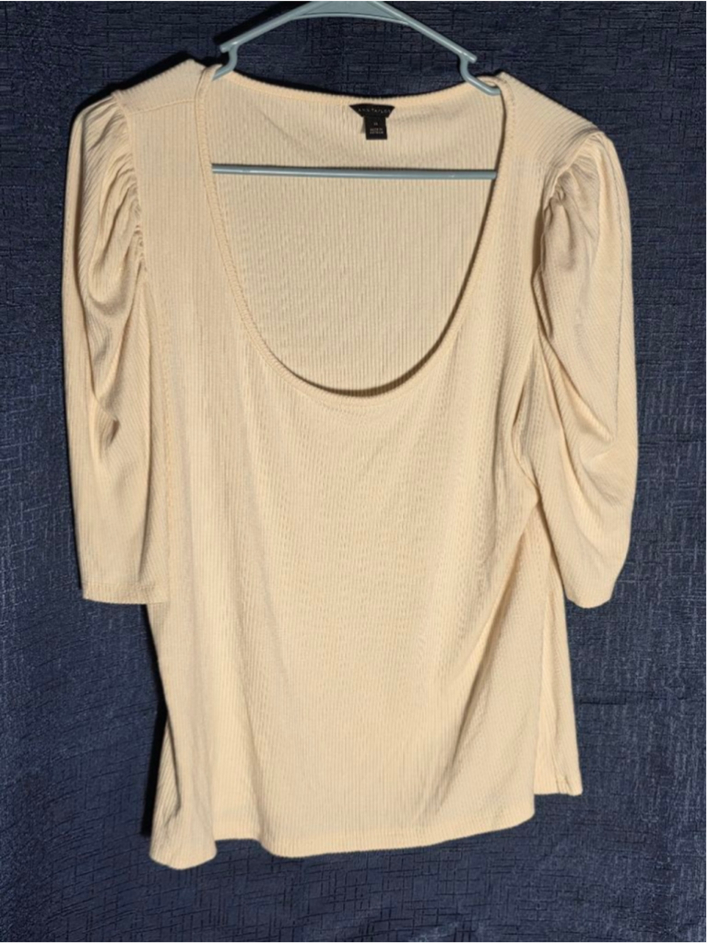Women's Ann Taylor Beige ivory Ribbed Scoop Neck Puff Sleeve Tee XL classic